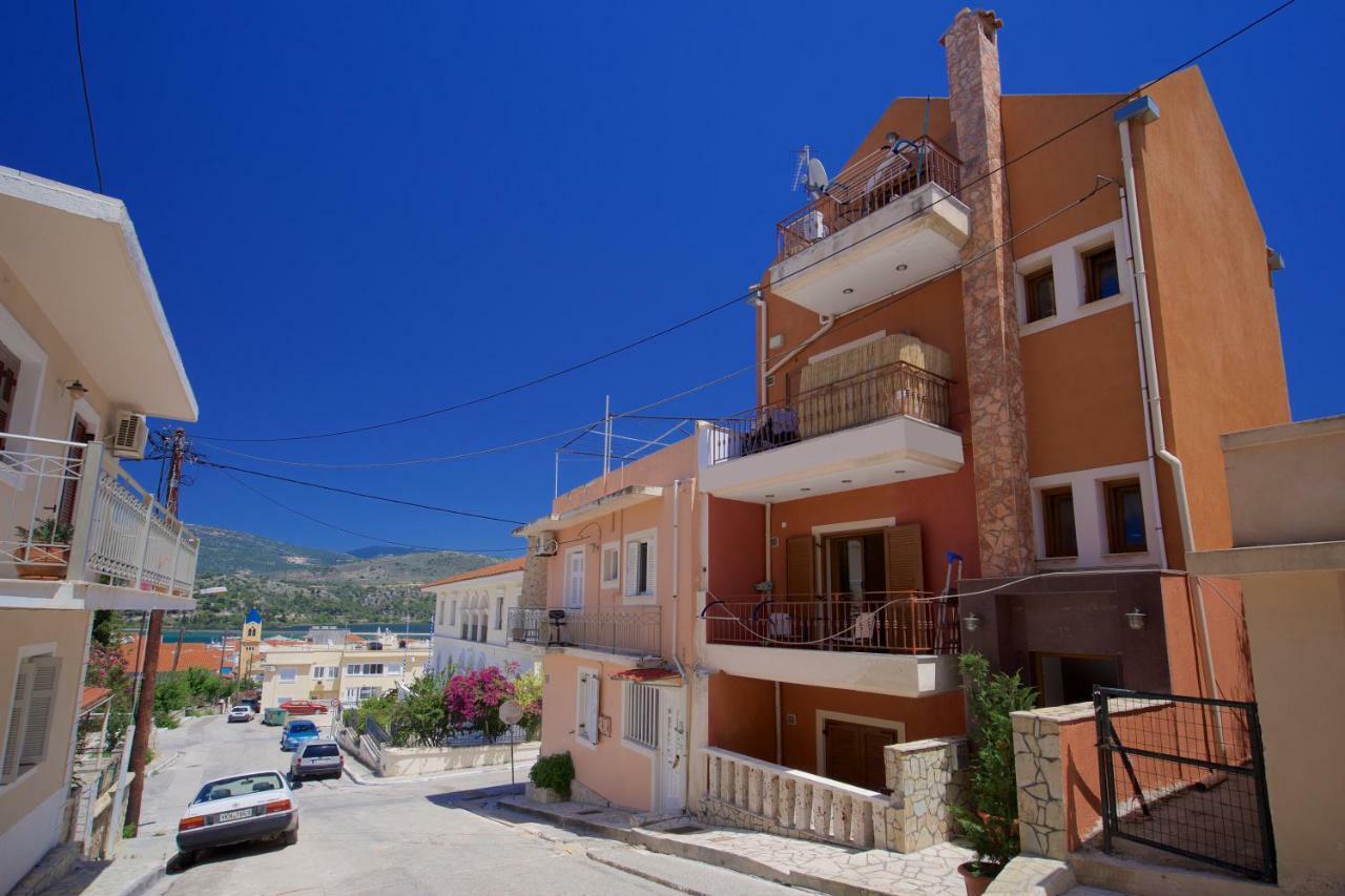 Apollon In Apartment